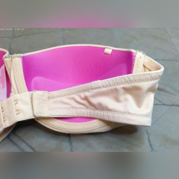 PINK VICTORIA'S SECERT BRA - Picture 4 of 8